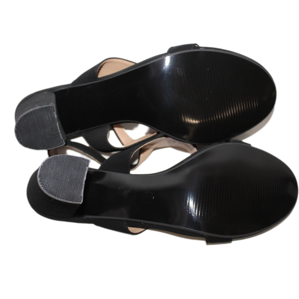 Elegant Black Block Heel Sandals - Picture 10 of 16
